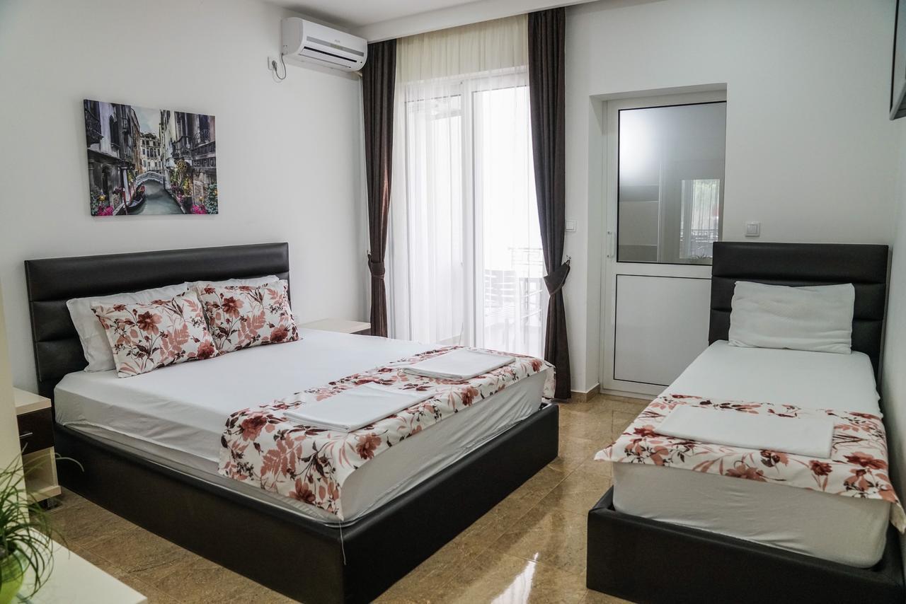 Marini Casa 호텔 울친 외부 사진